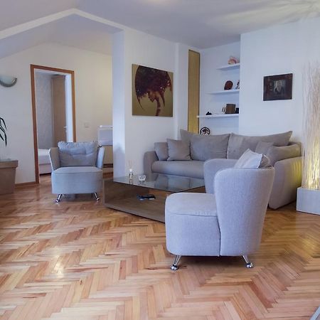 Apartment Nis Center Esterno foto