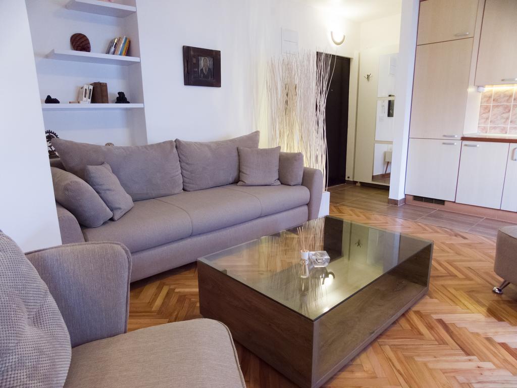 Apartment Nis Center Esterno foto
