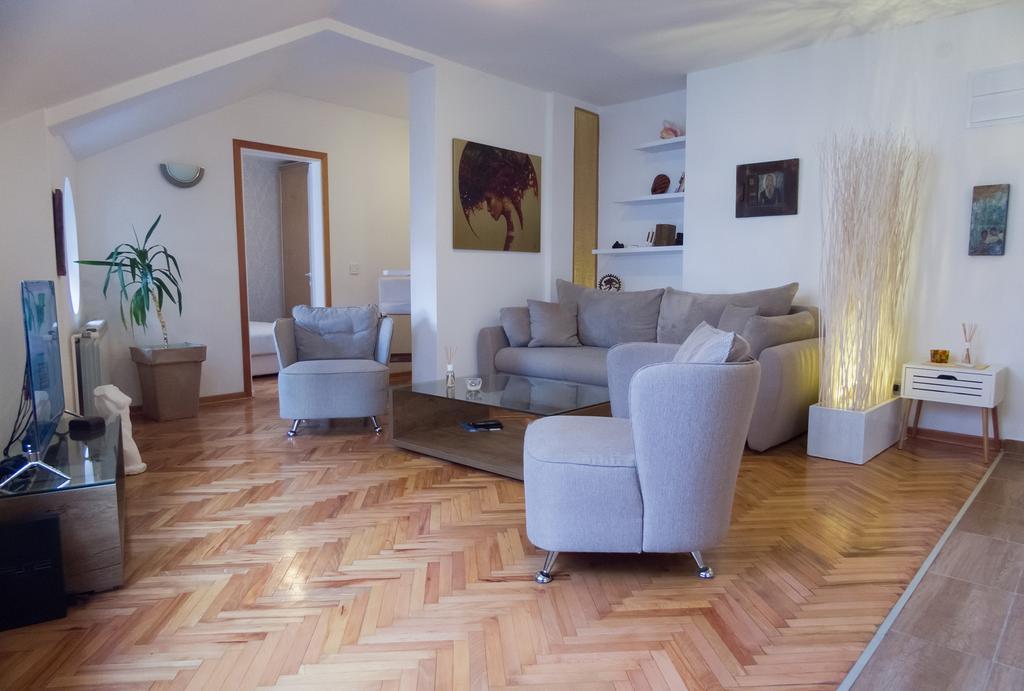 Apartment Nis Center Esterno foto