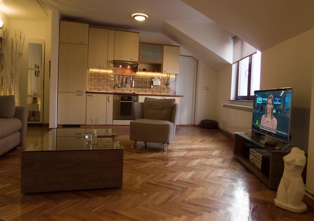 Apartment Nis Center Esterno foto