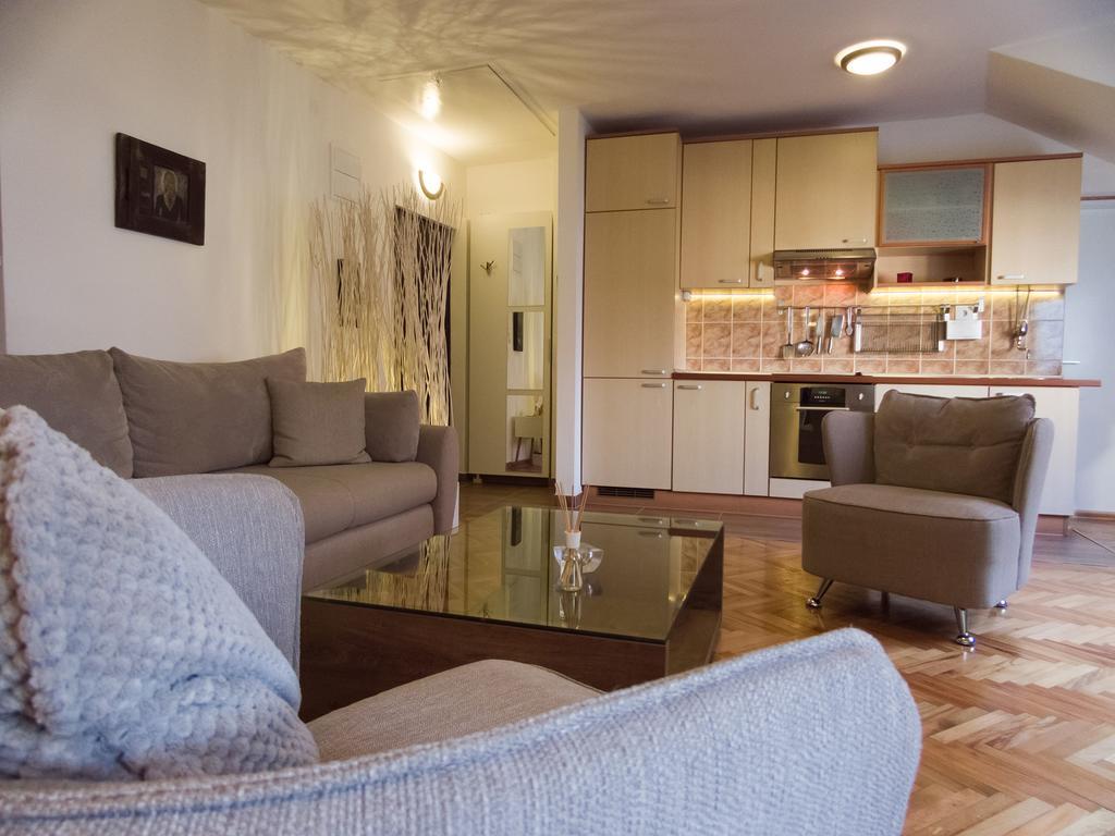 Apartment Nis Center Esterno foto